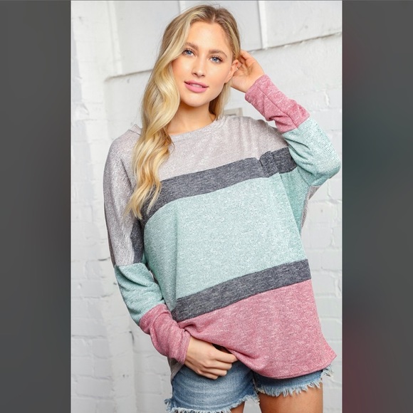 Haptics Tops - 🆕🌸 Color Block Long Sleeve Tee